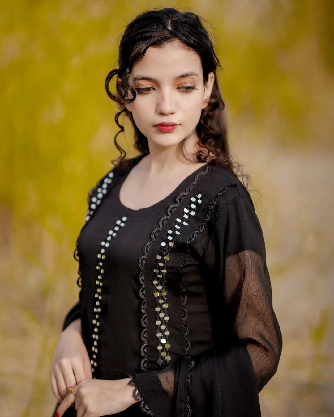 Mirror Work Dresses in Pakistan - Image 2