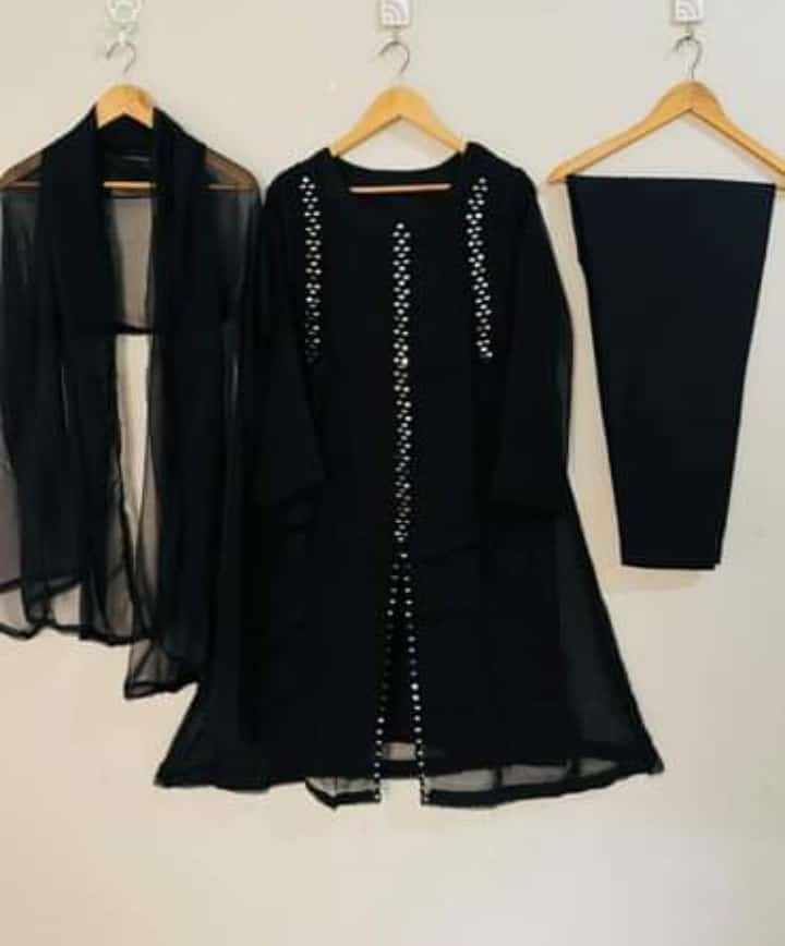 Mirror Work Dresses in Pakistan - Image 4